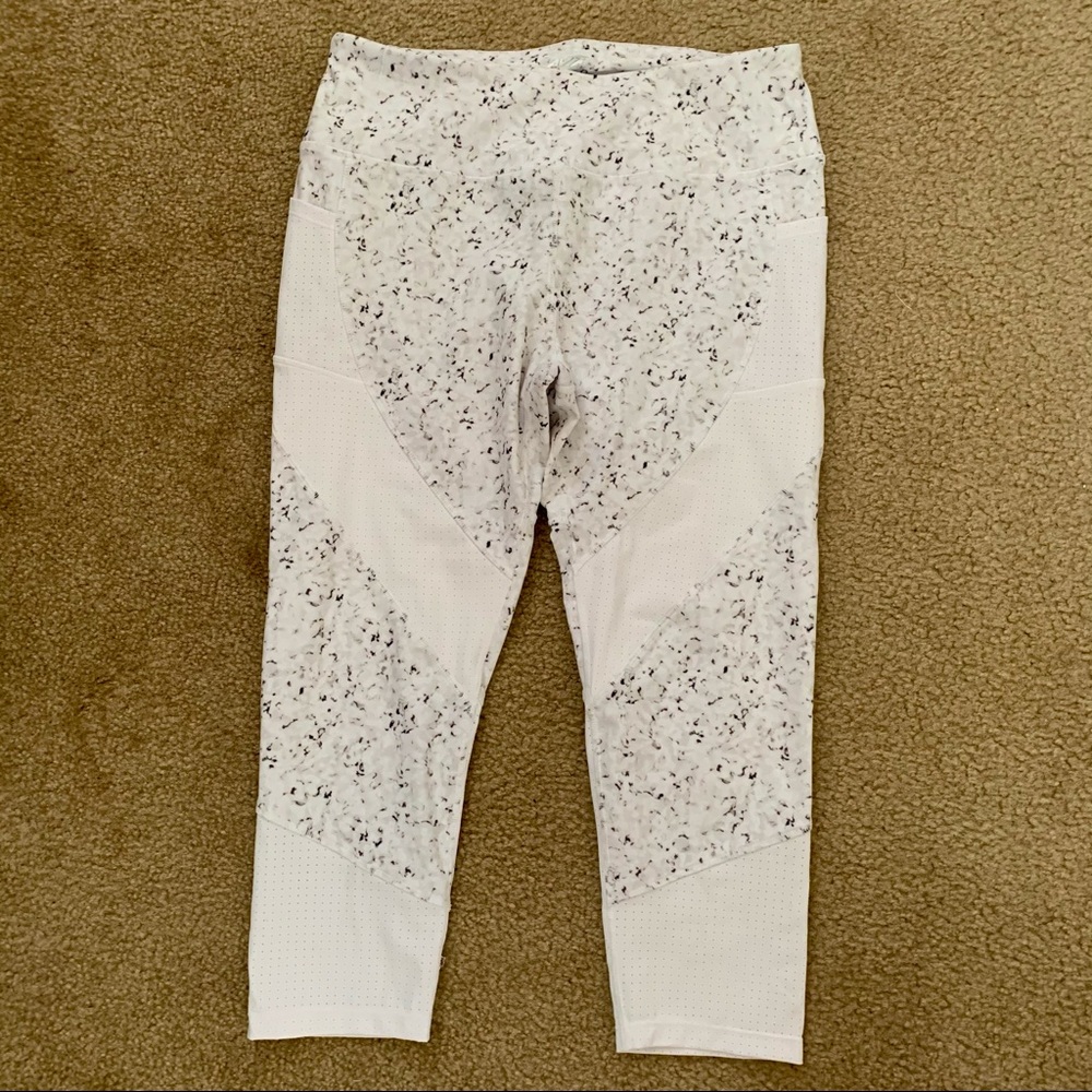 Avia High-Waisted Capri Workout Leggings